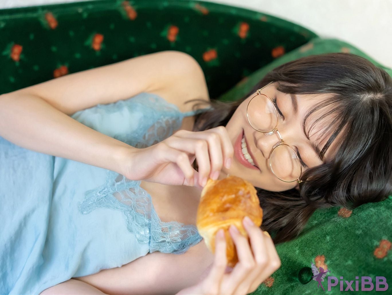 Japanese Idol Sakura Misaki Official nude photo collection In the season when cherry blossoms bloom PixiBB.COM 035