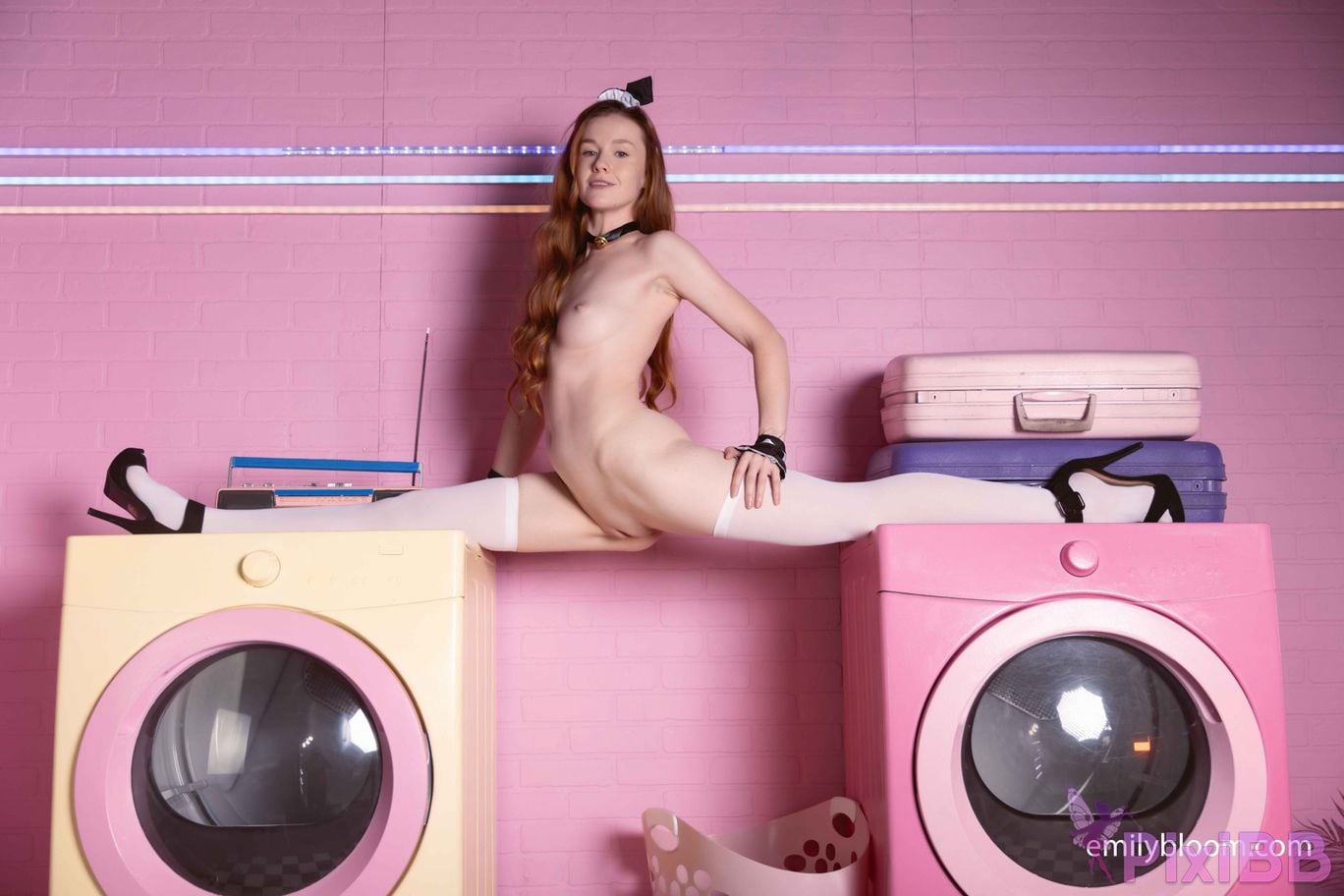 emilybloom laundromat 040 PixiBB.COM