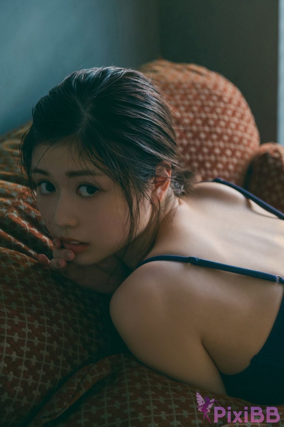 Japanese Idol Yuzuha Saeki FRIDAY digital photo book midday girlfriend PixiBB.COM 070