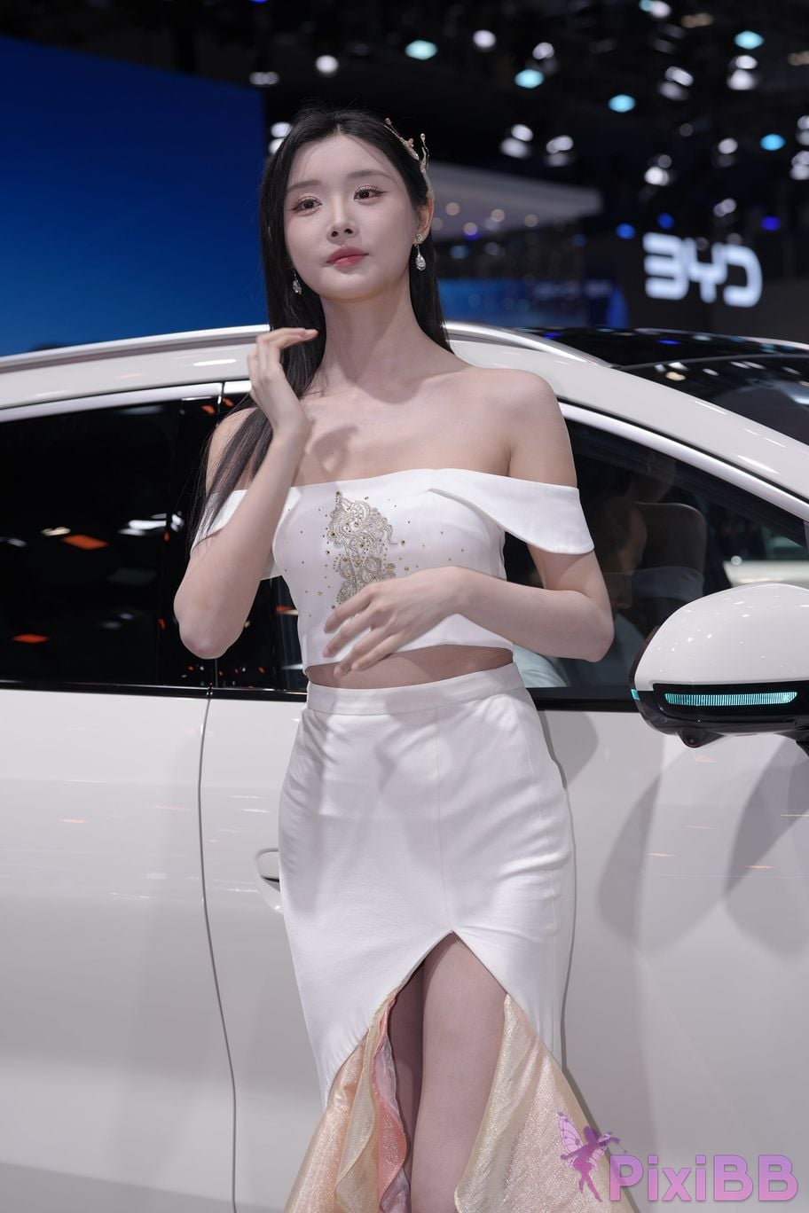 Featured Street Photography Works No.5926 BYD Booth car model PixiBB.COM 018