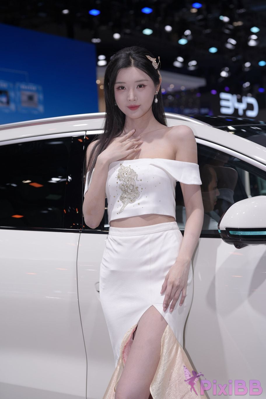 Featured Street Photography Works No.5926 BYD Booth car model PixiBB.COM 022