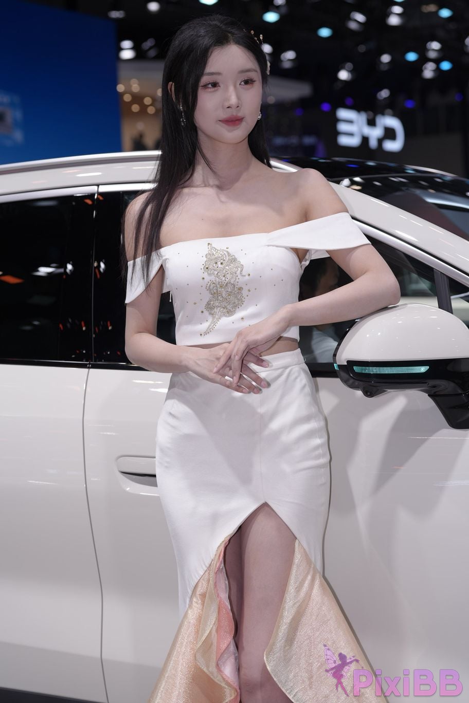 Featured Street Photography Works No.5926 BYD Booth car model PixiBB.COM 024
