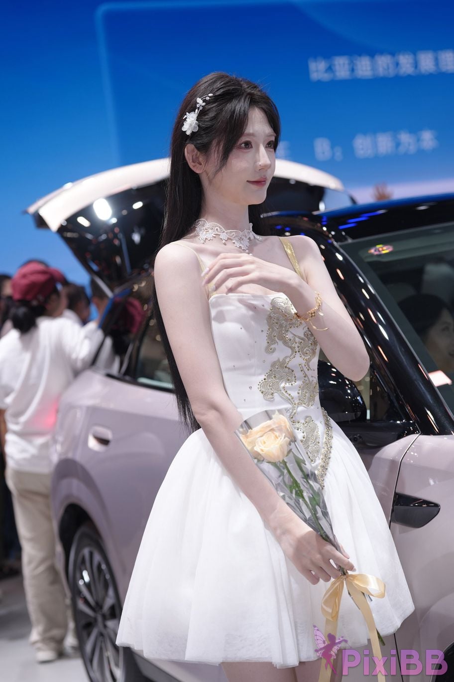 Featured Street Photography Works No.5926 BYD Booth car model PixiBB.COM 061