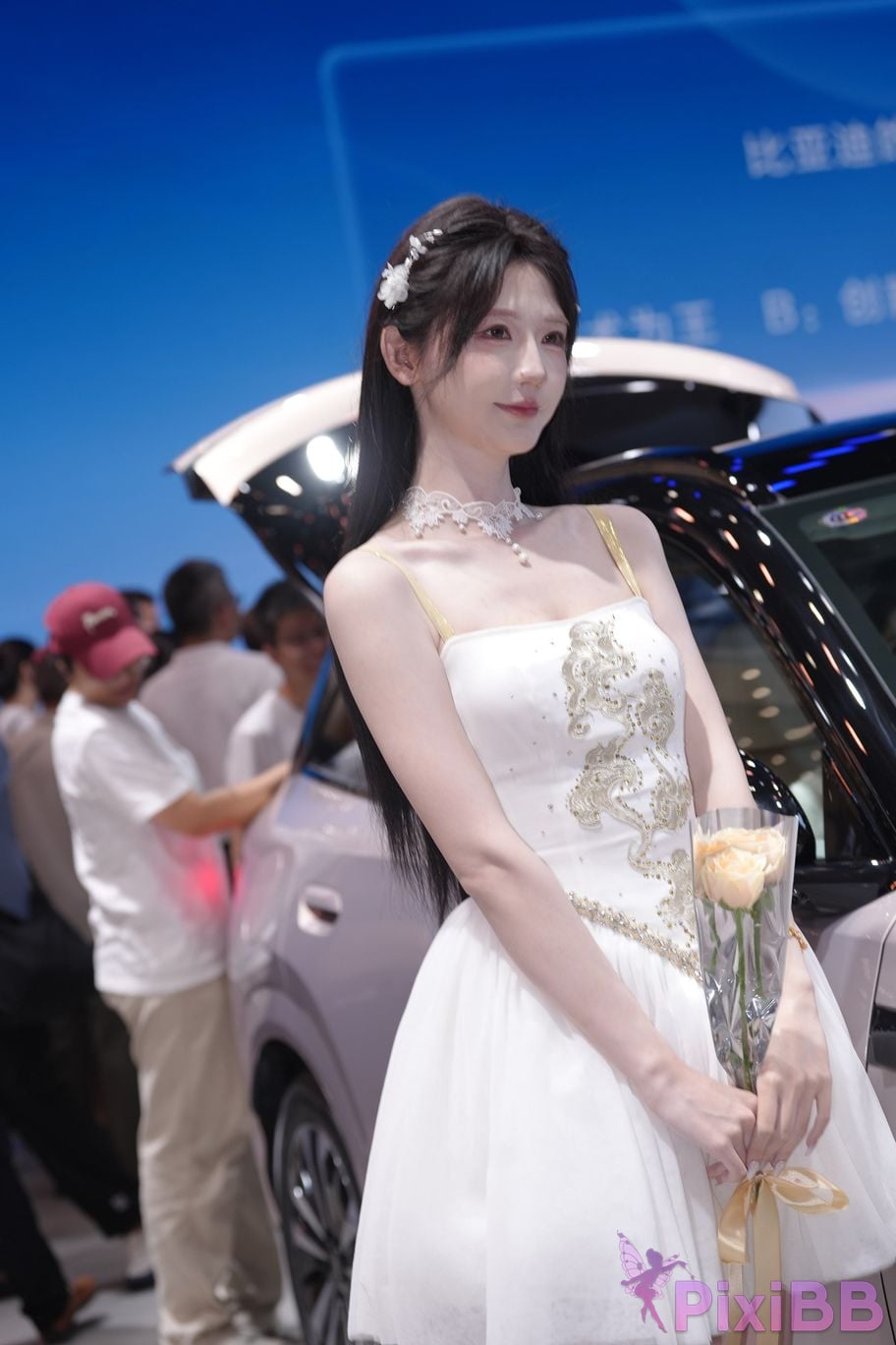 Featured Street Photography Works No.5926 BYD Booth car model PixiBB.COM 064