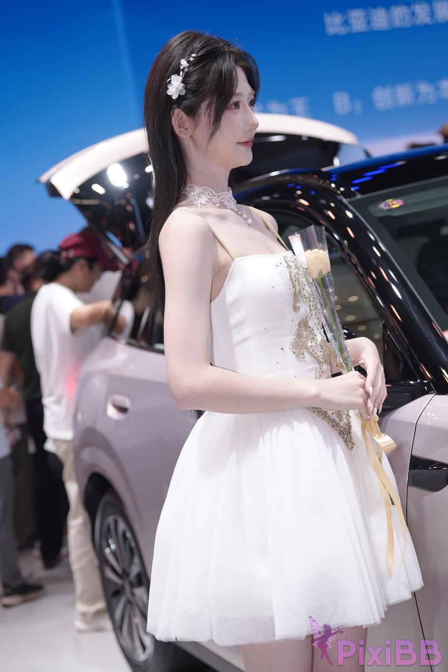 Featured Street Photography Works No.5926 BYD Booth car model PixiBB.COM 067