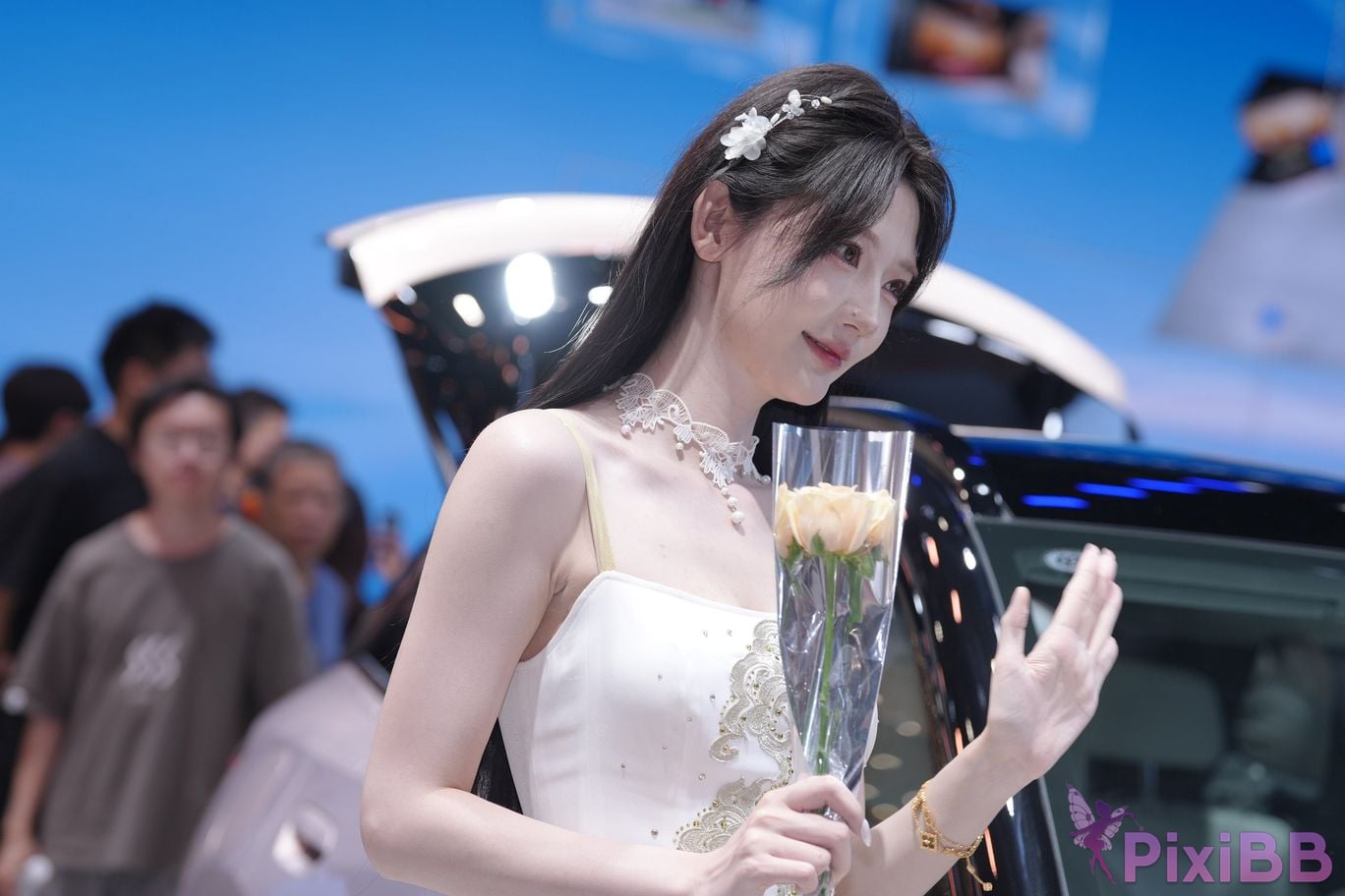 Featured Street Photography Works No.5926 BYD Booth car model PixiBB.COM 103