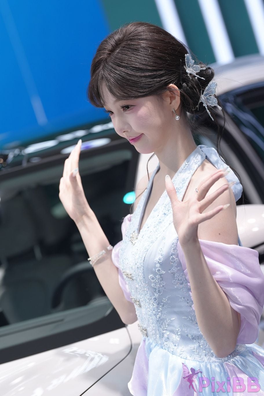 Featured Street Photography Works No.5926 BYD Booth car model PixiBB.COM 124