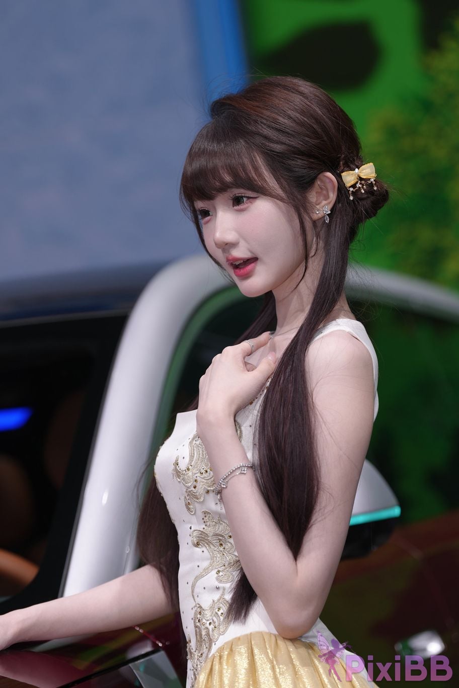 Featured Street Photography Works No.5926 BYD Booth car model PixiBB.COM 219