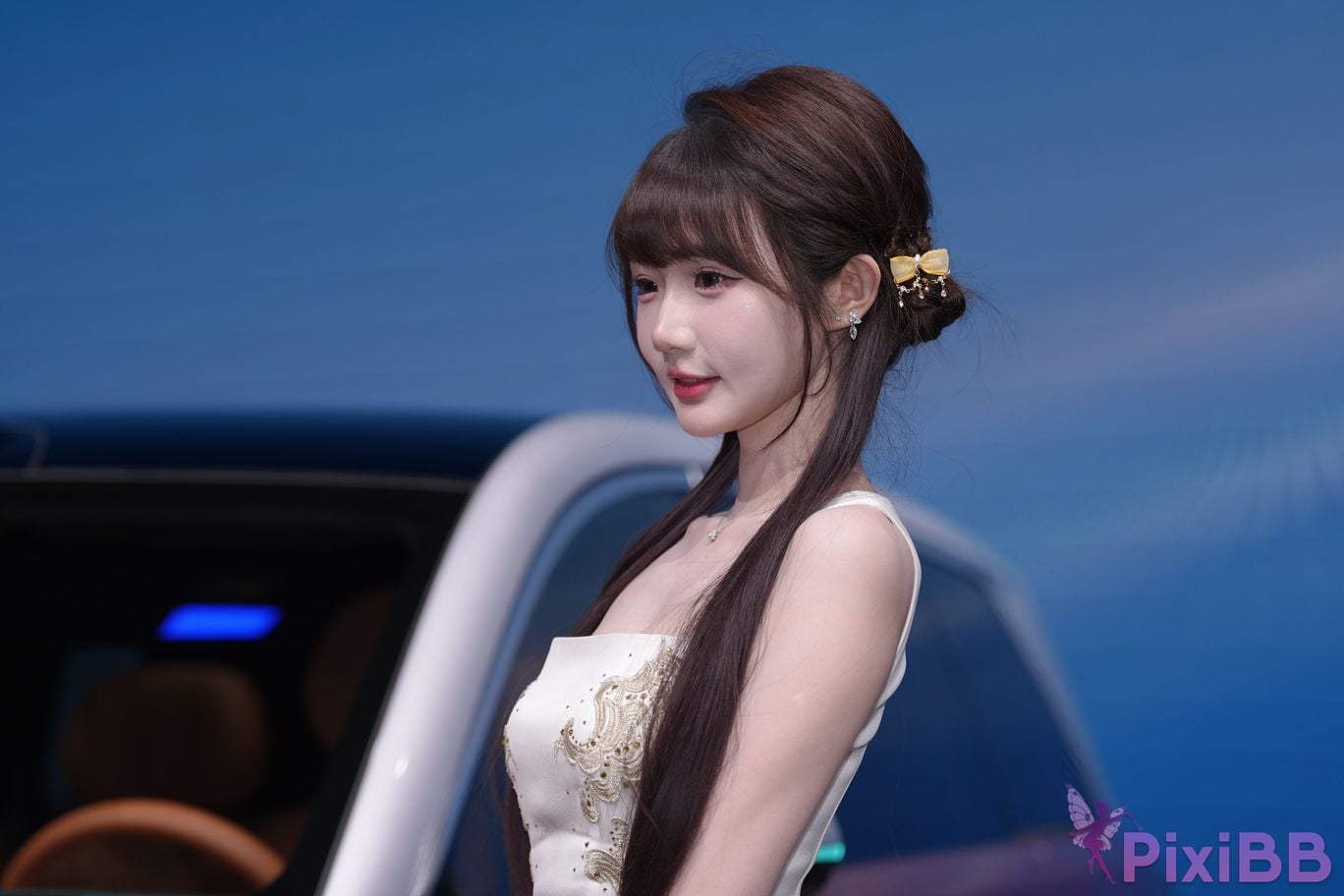 Featured Street Photography Works No.5926 BYD Booth car model PixiBB.COM 280
