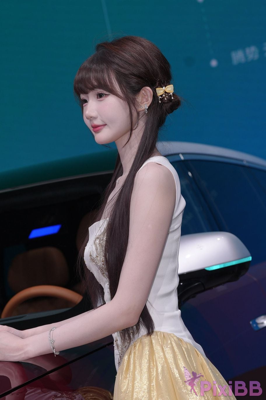 Featured Street Photography Works No.5926 BYD Booth car model PixiBB.COM 319