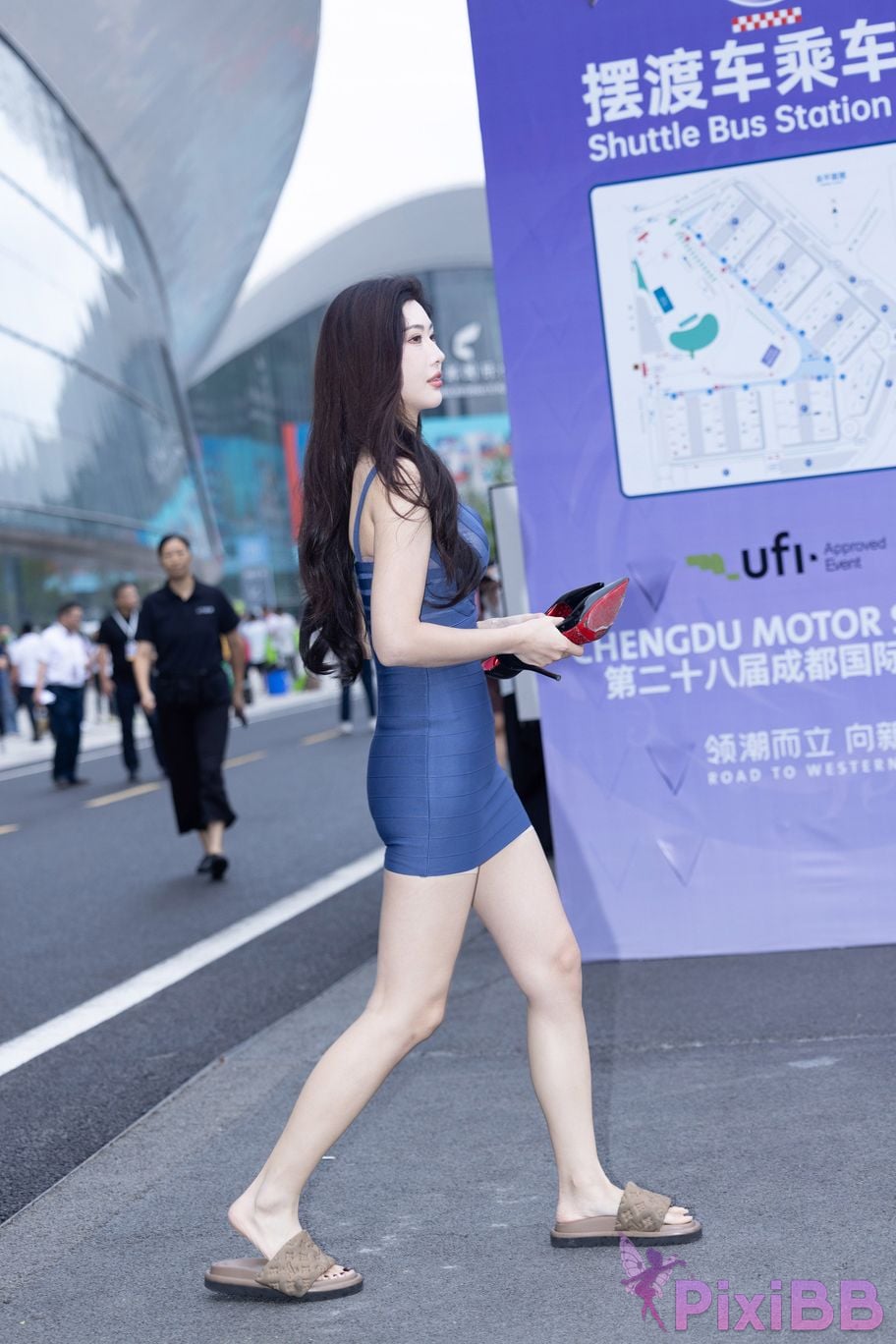 Featured Street Photography Works No.5915 Goddess Ye Mengyu beautiful breasts PixiBB.COM 014