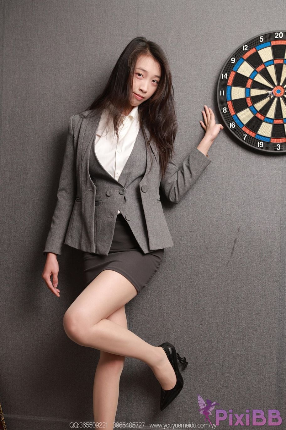 IESS Unconventional Interests No.2306 Xiaojiu Meat Silk Hip Cover Skirt superior PixiBB.COM 087