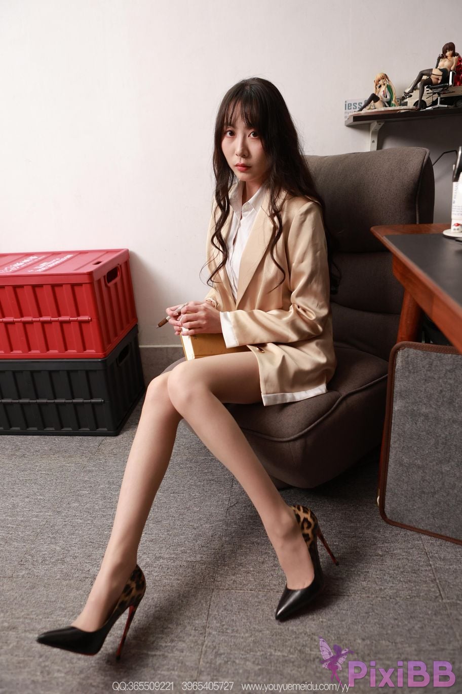 IESS Unconventional Interests No.2313 round and Leopard Print High Heels superior PixiBB.COM 086