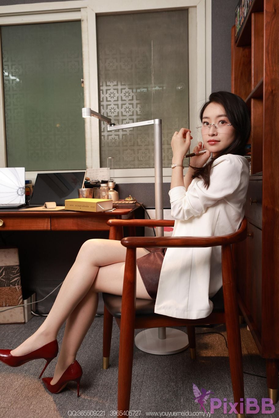 IESS Unconventional Interests No.2314 Xiaojie Little Leather Skirt PixiBB.COM 028