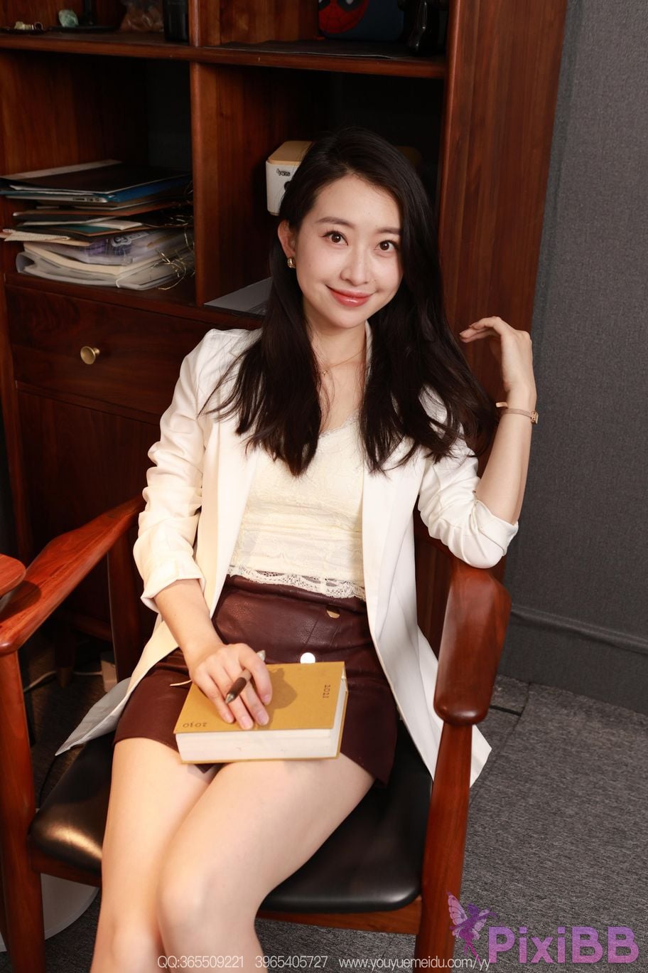 IESS Unconventional Interests No.2314 Xiaojie Little Leather Skirt PixiBB.COM 039