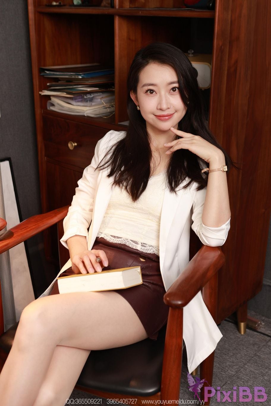 IESS Unconventional Interests No.2314 Xiaojie Little Leather Skirt PixiBB.COM 041