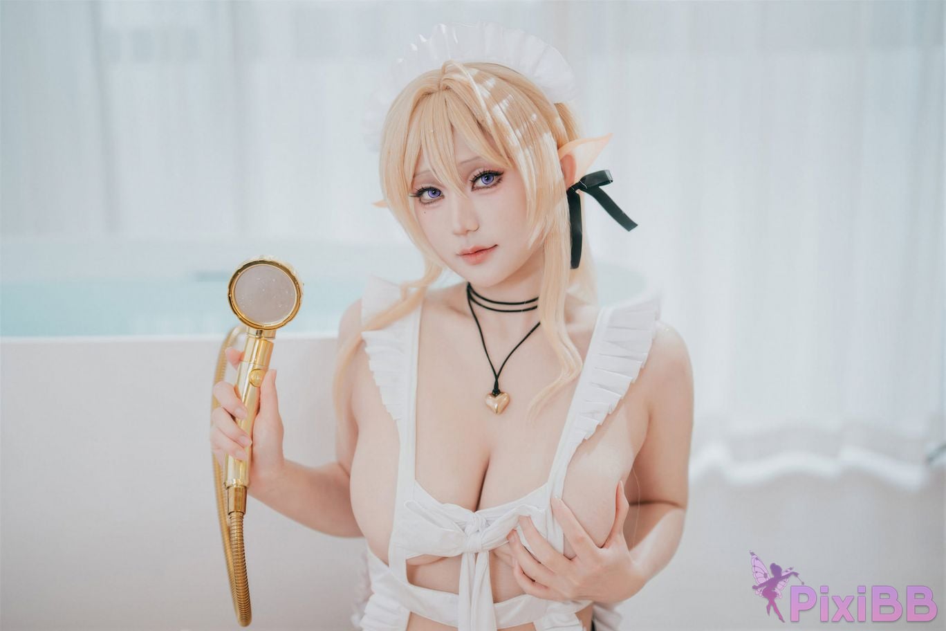 Cosplayer Xinglan is Lanlan and her name Lanmei. azur lane golden lion PixiBB.COM 044