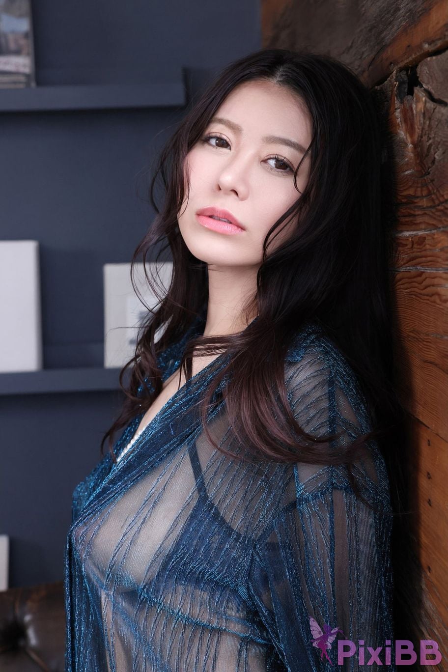 Japanese Idol Iyo Shinohara digital photo book I want to be pampered more PixiBB.COM 124
