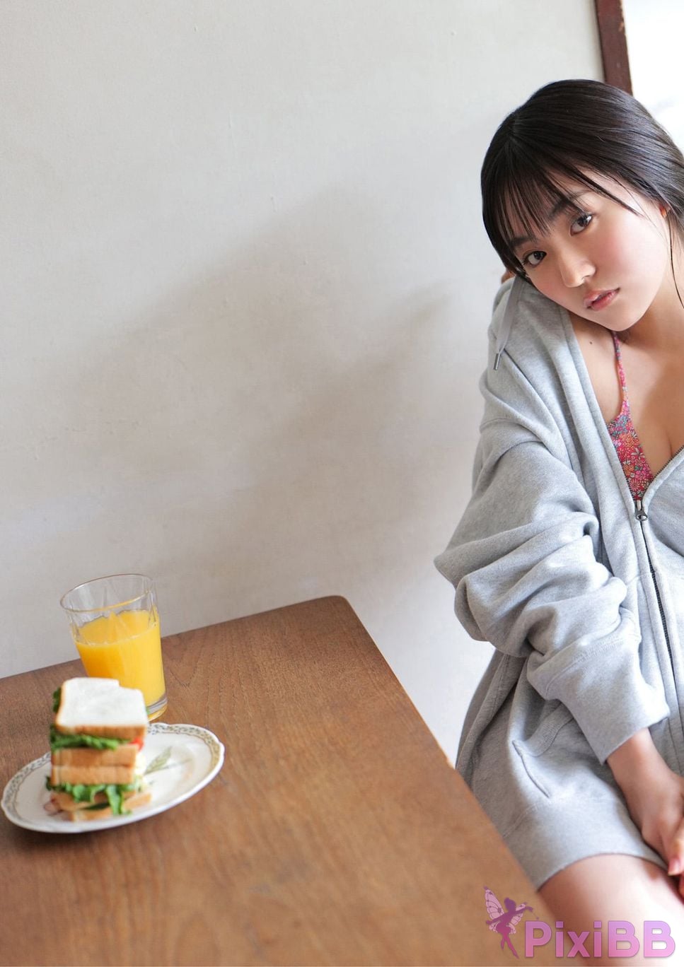 Japanese Idol Toyoda Runa Toyota Luna BOMB digital photo book the moment you fall in love PixiBB.COM 037