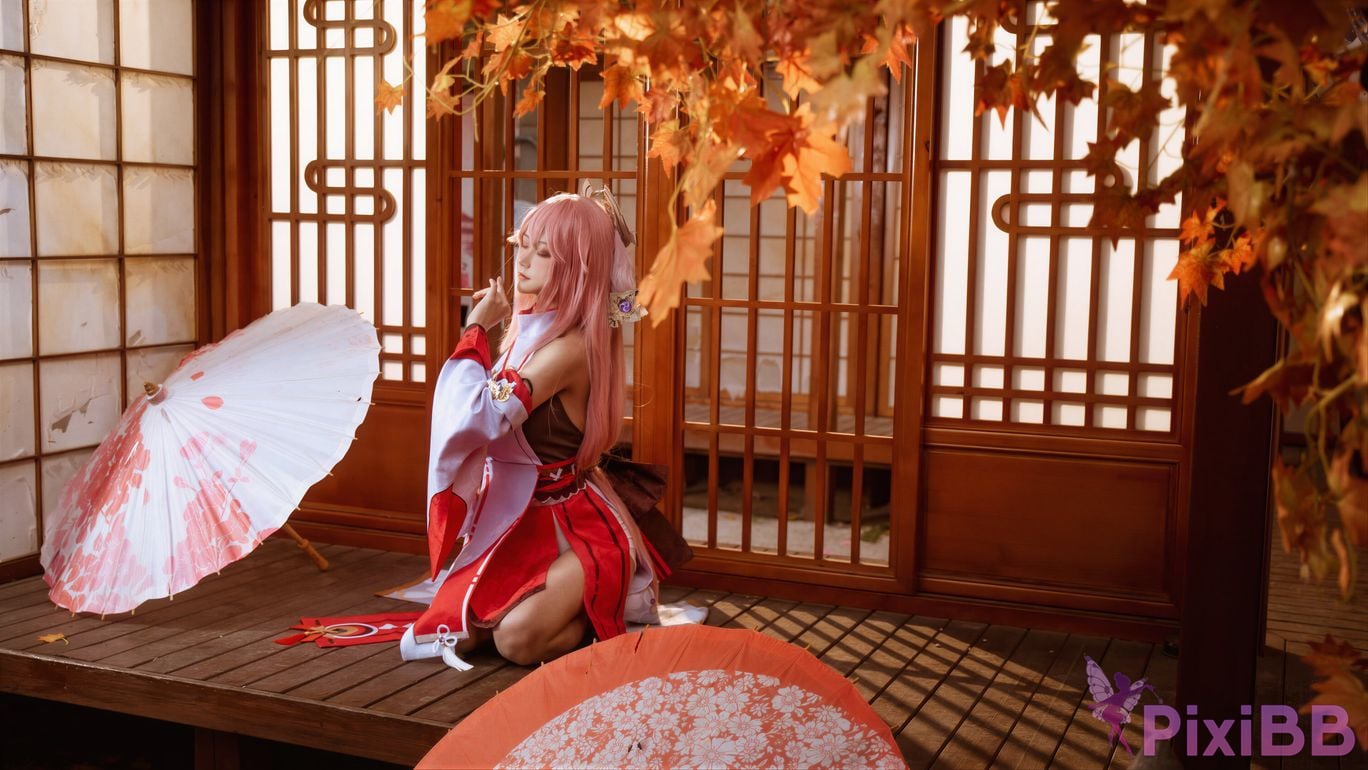 Cosplayer Seya lion smash Genshin Yae Miko PixiBB.COM 002