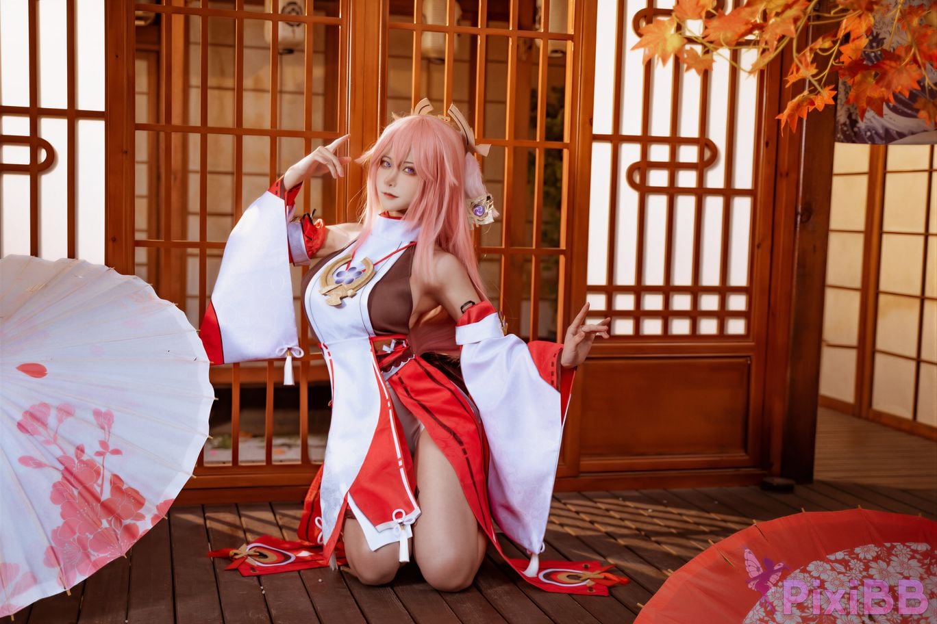 Cosplayer Seya lion smash Genshin Yae Miko PixiBB.COM 004