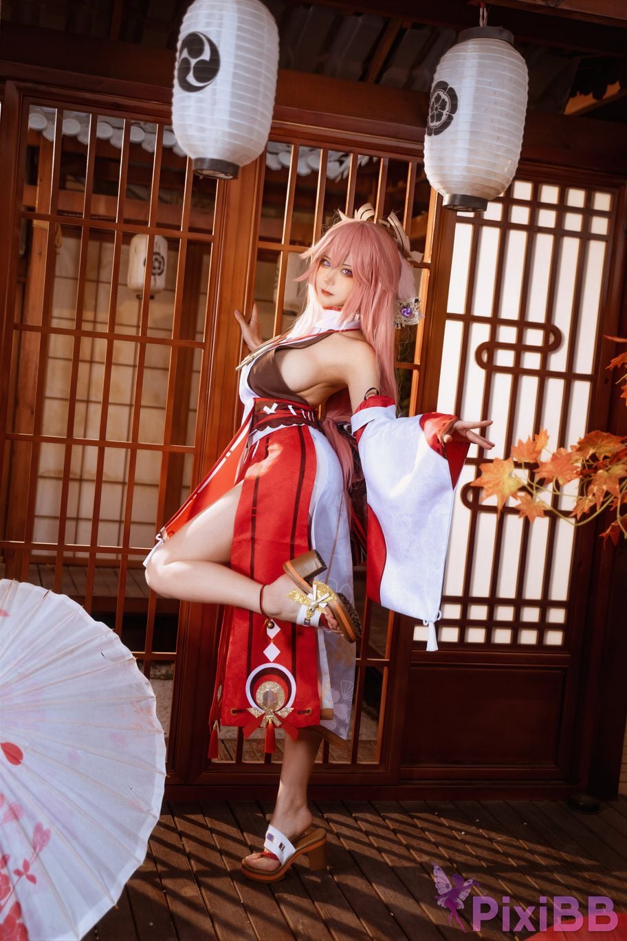 Cosplayer Seya lion smash Genshin Yae Miko PixiBB.COM 006