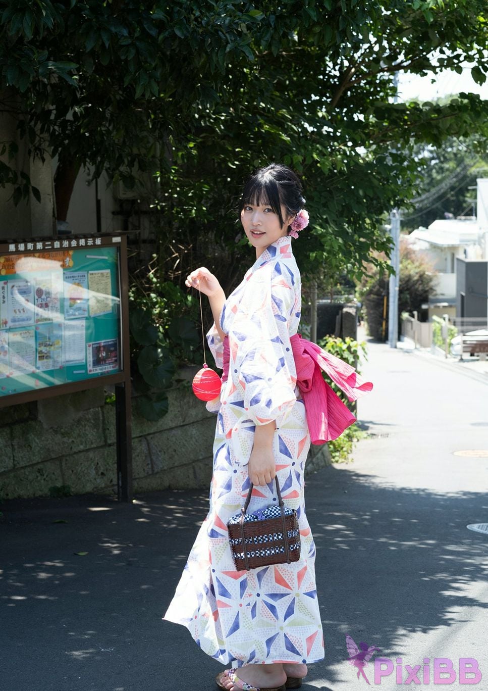 Japanese Idol Miyuka Minami BRODY digital photo book HEAVENS GATE PixiBB.COM 019