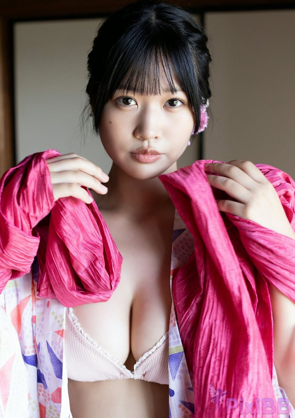 Japanese Idol Miyuka Minami BRODY digital photo book HEAVENS GATE PixiBB.COM 022