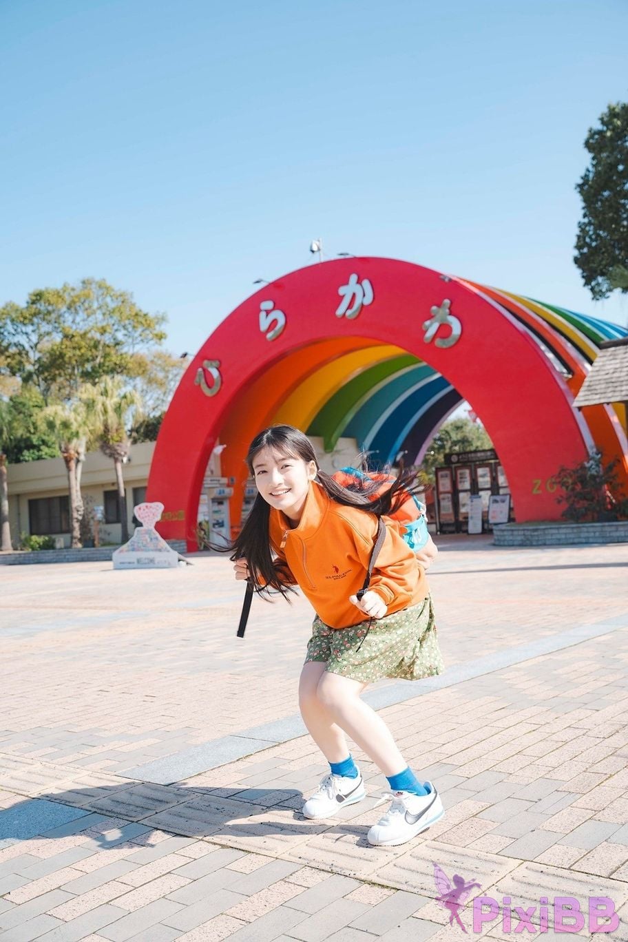 Japanese Idol Airi Hiruta 1st photo collection love Run up PixiBB.COM 003