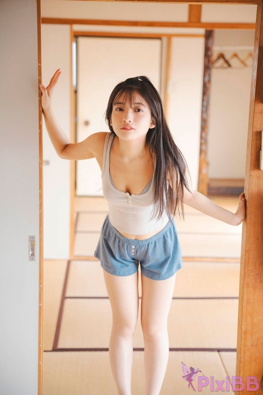 Japanese Idol Airi Hiruta 1st photo collection love Run up PixiBB.COM 017