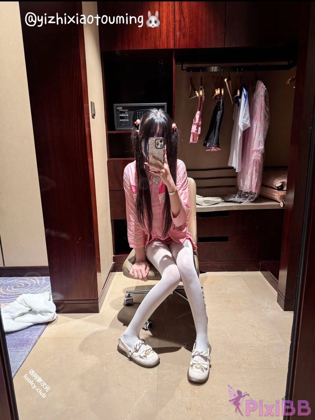 OtherXXX mengbaobaby small transparent Electric shock cute king Top twin pony tail white tiger loli private shooting subscription PixiBB.COM 024