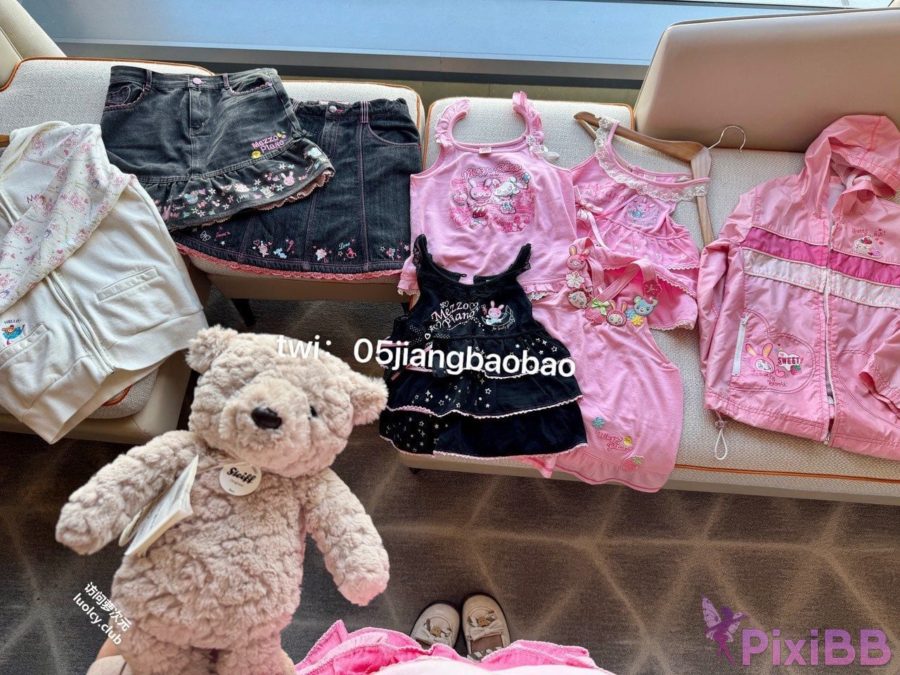 OtherXXX mengbaobaby small transparent Electric shock cute king Top twin pony tail white tiger loli private shooting subscription PixiBB.COM 059
