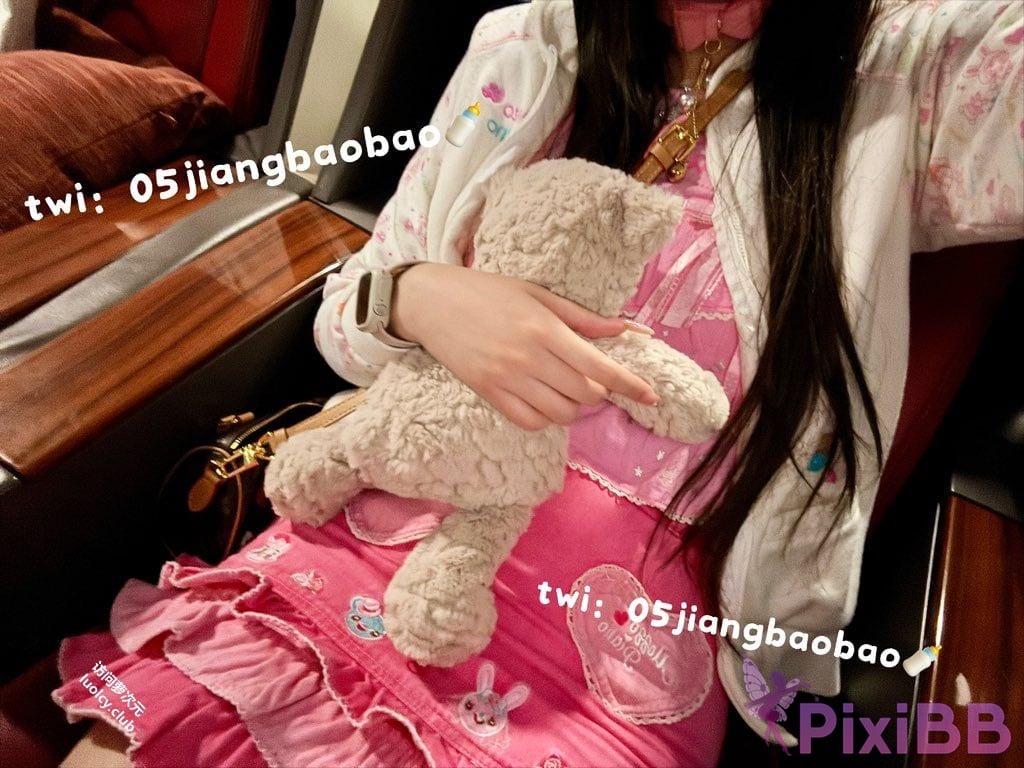 OtherXXX mengbaobaby small transparent Electric shock cute king Top twin pony tail white tiger loli private shooting subscription PixiBB.COM 067