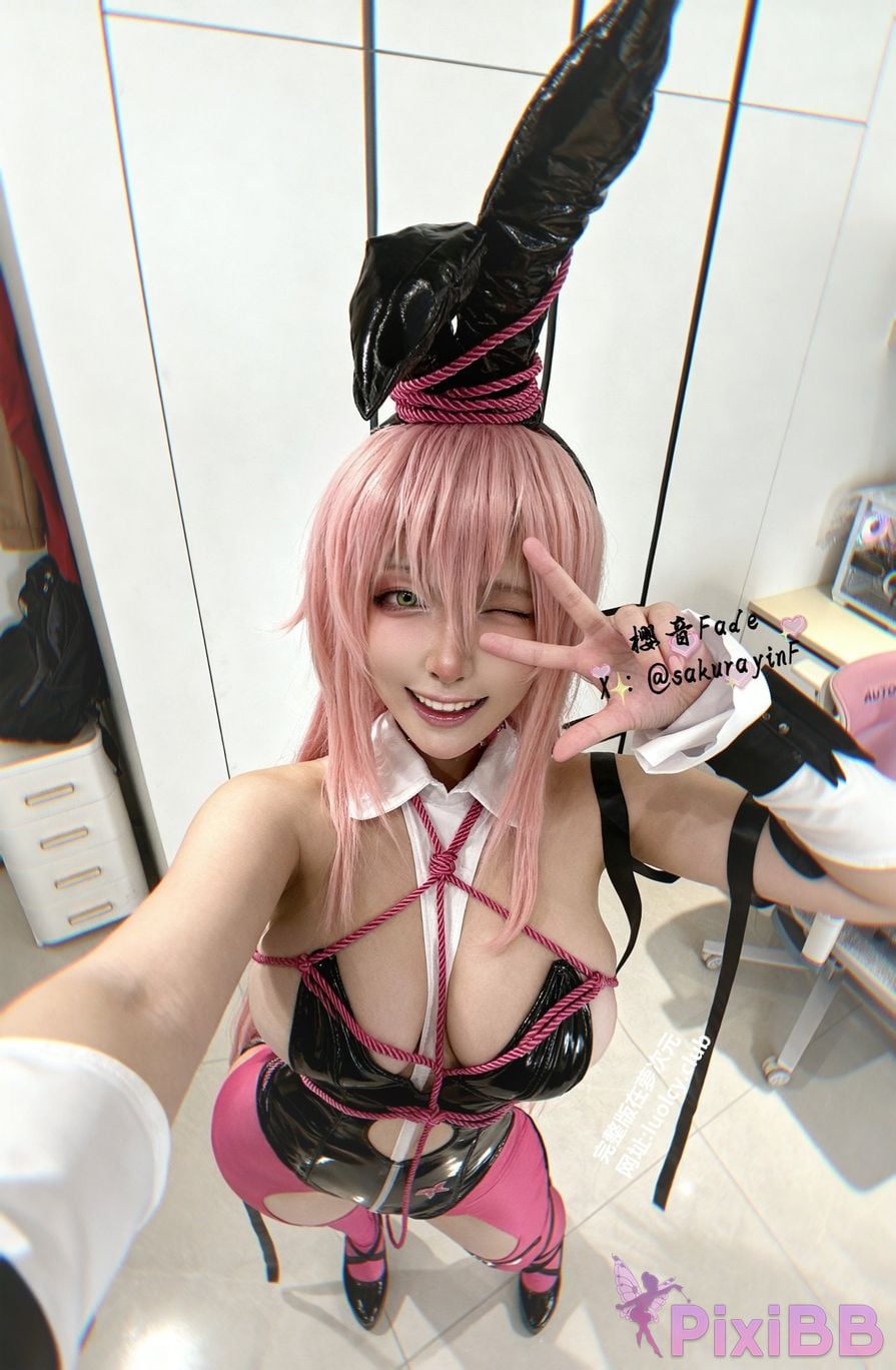 Cosplayer sakurayinF Yingyin Fade Top Big Boobs Welfare Girl PixiBB.COM 009