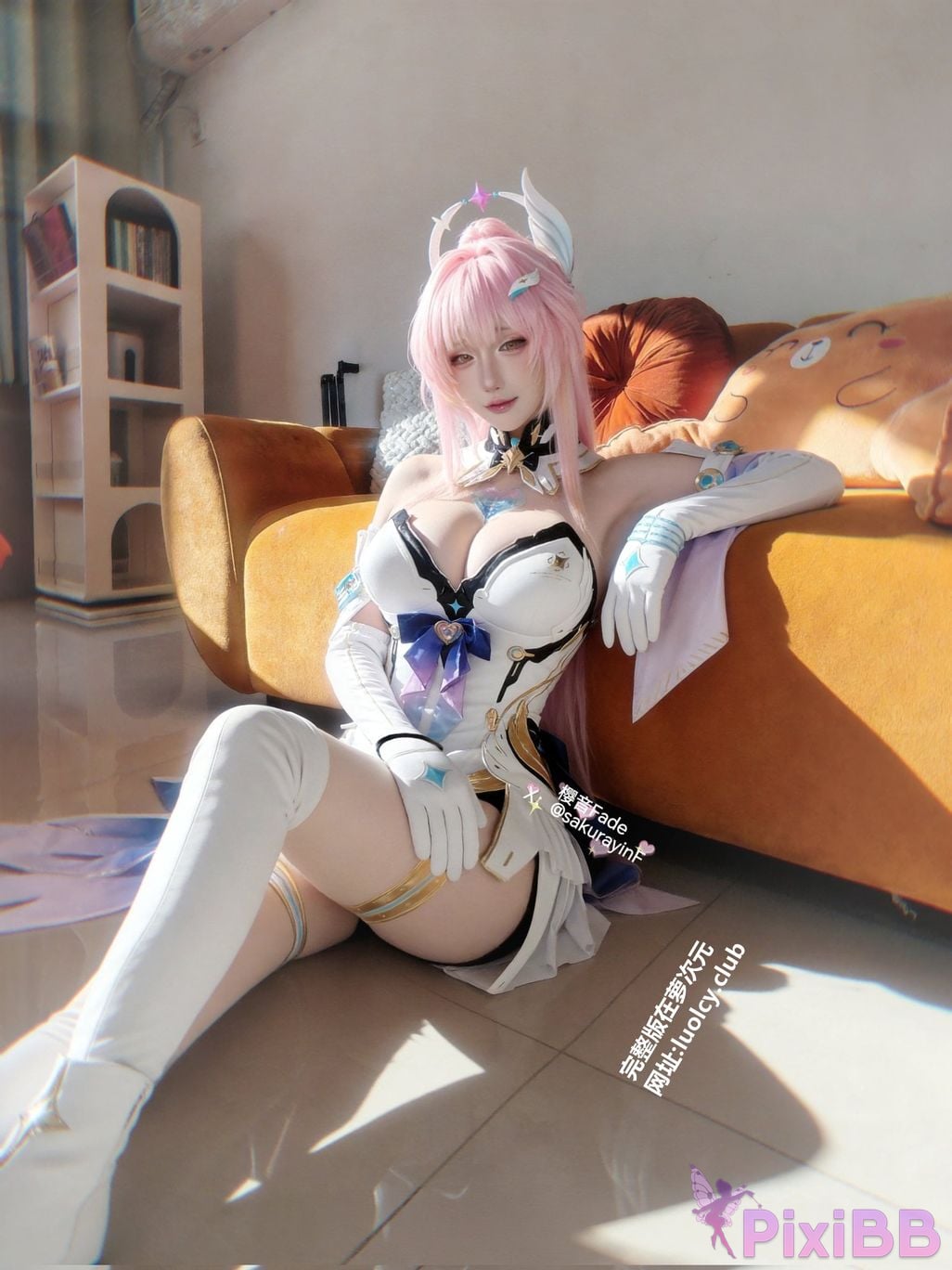 Cosplayer sakurayinF Yingyin Fade Top Big Boobs Welfare Girl PixiBB.COM 044