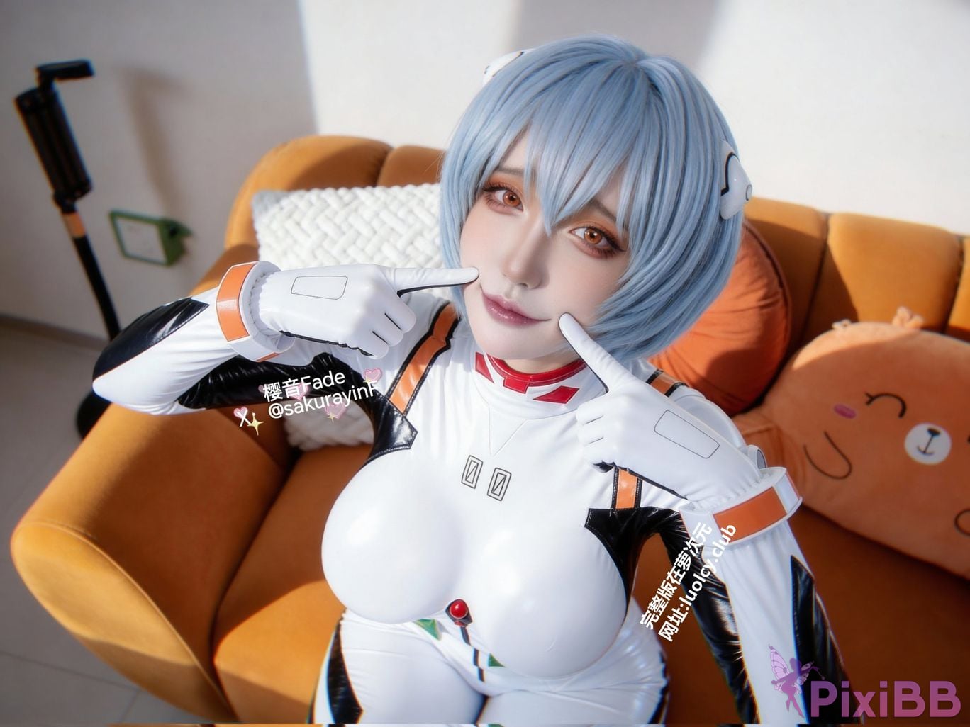 Cosplayer sakurayinF Yingyin Fade Top Big Boobs Welfare Girl PixiBB.COM 073