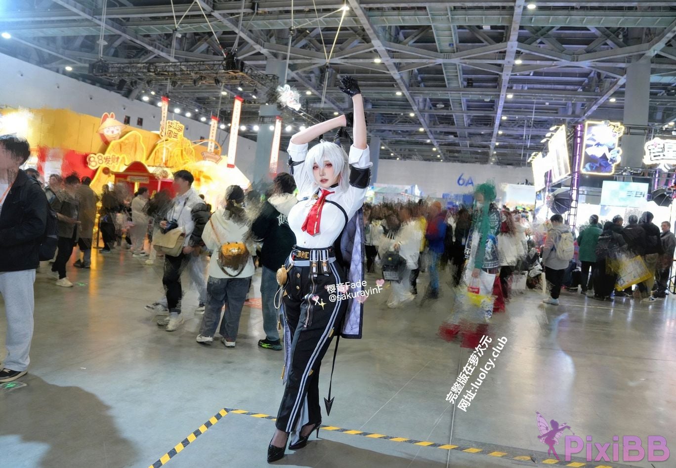 Cosplayer sakurayinF Yingyin Fade Top Big Boobs Welfare Girl PixiBB.COM 089