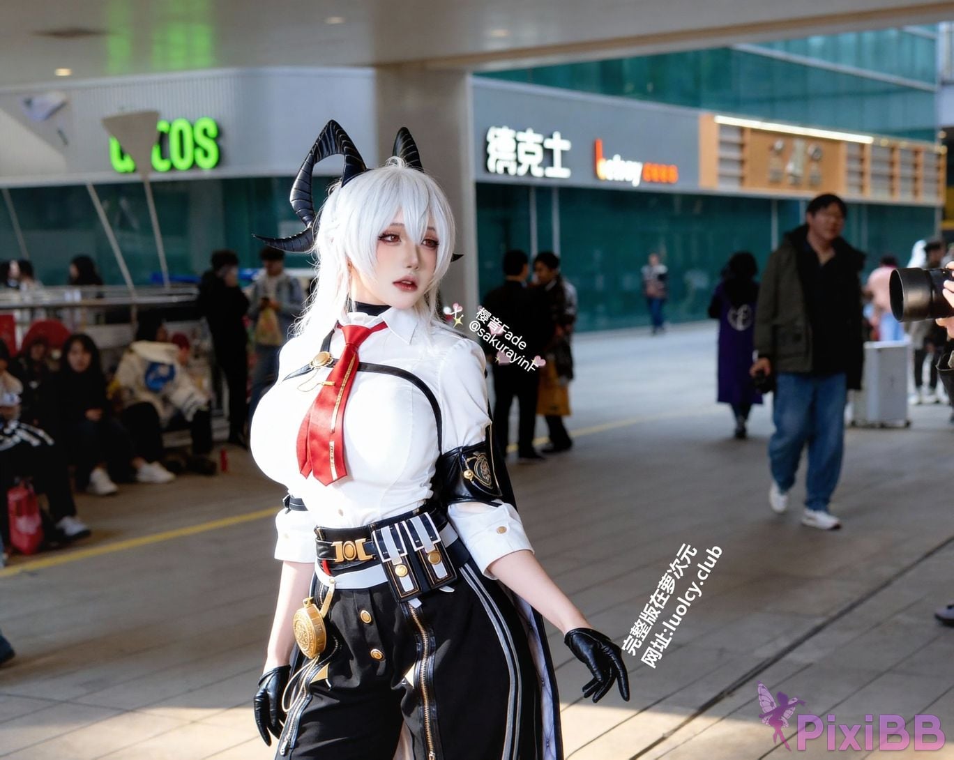 Cosplayer sakurayinF Yingyin Fade Top Big Boobs Welfare Girl PixiBB.COM 091