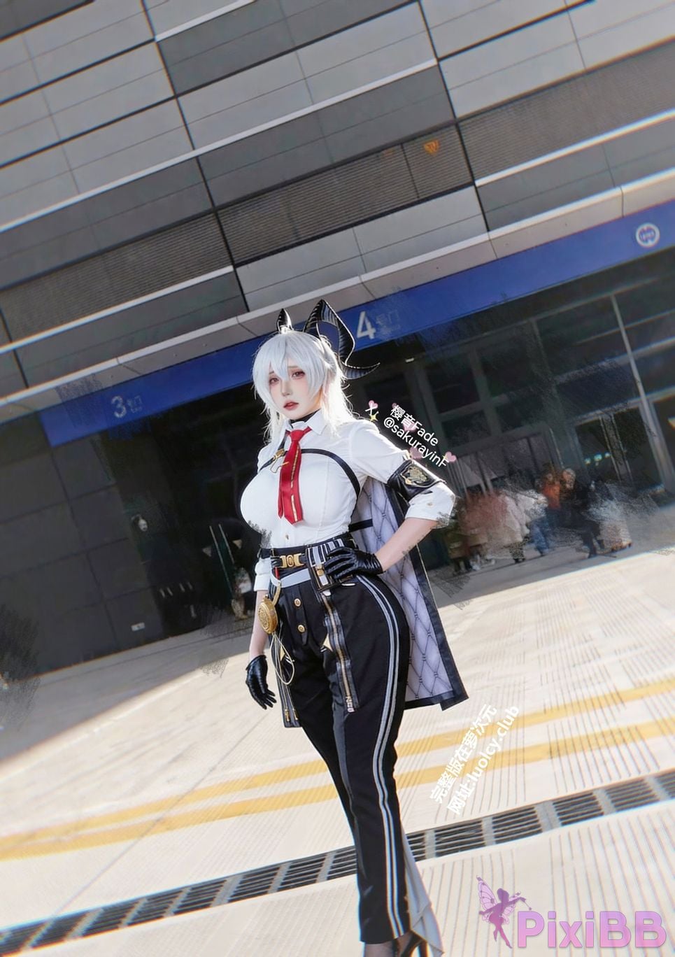 Cosplayer sakurayinF Yingyin Fade Top Big Boobs Welfare Girl PixiBB.COM 093