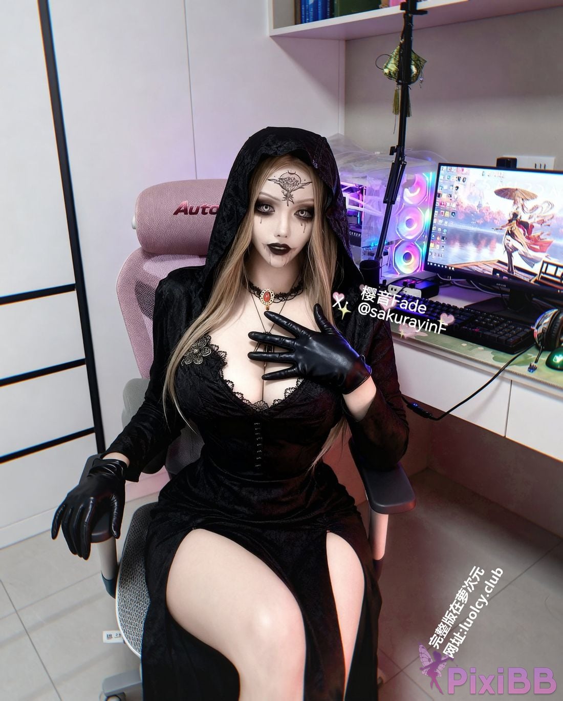 Cosplayer sakurayinF Yingyin Fade Top Big Boobs Welfare Girl PixiBB.COM 153
