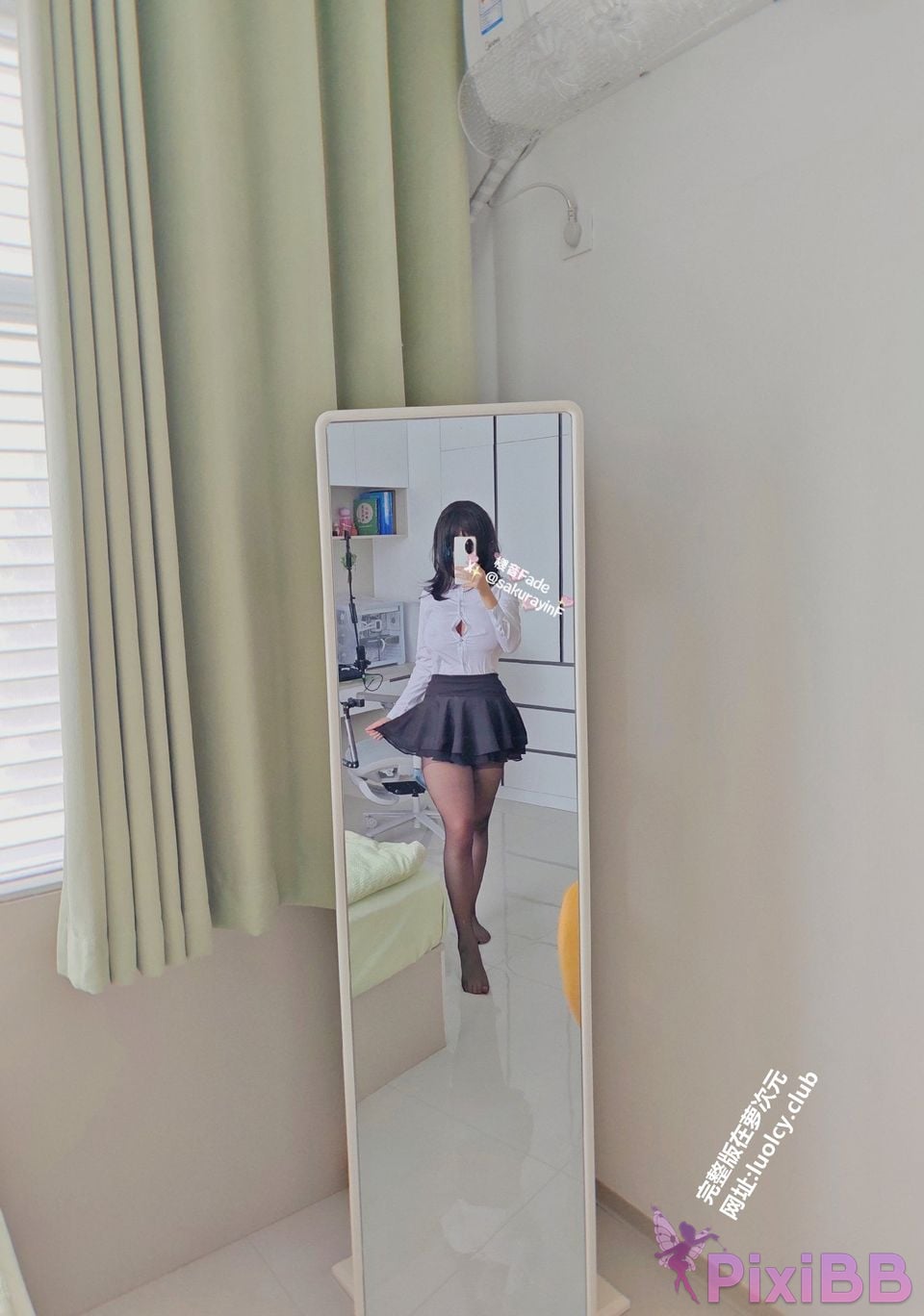 Cosplayer sakurayinF Yingyin Fade Top Big Boobs Welfare Girl PixiBB.COM 176
