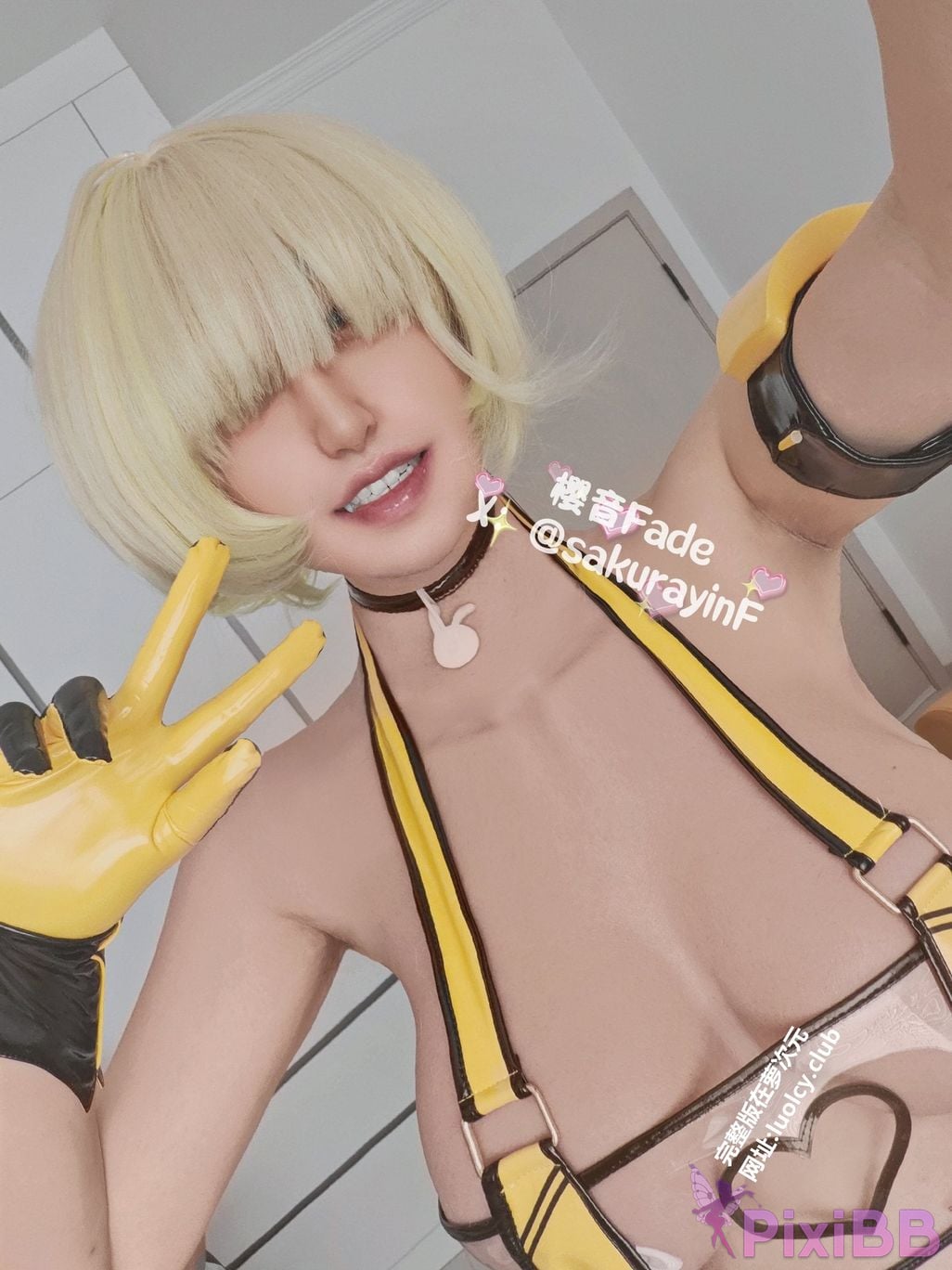 Cosplayer sakurayinF Yingyin Fade Top Big Boobs Welfare Girl PixiBB.COM 185