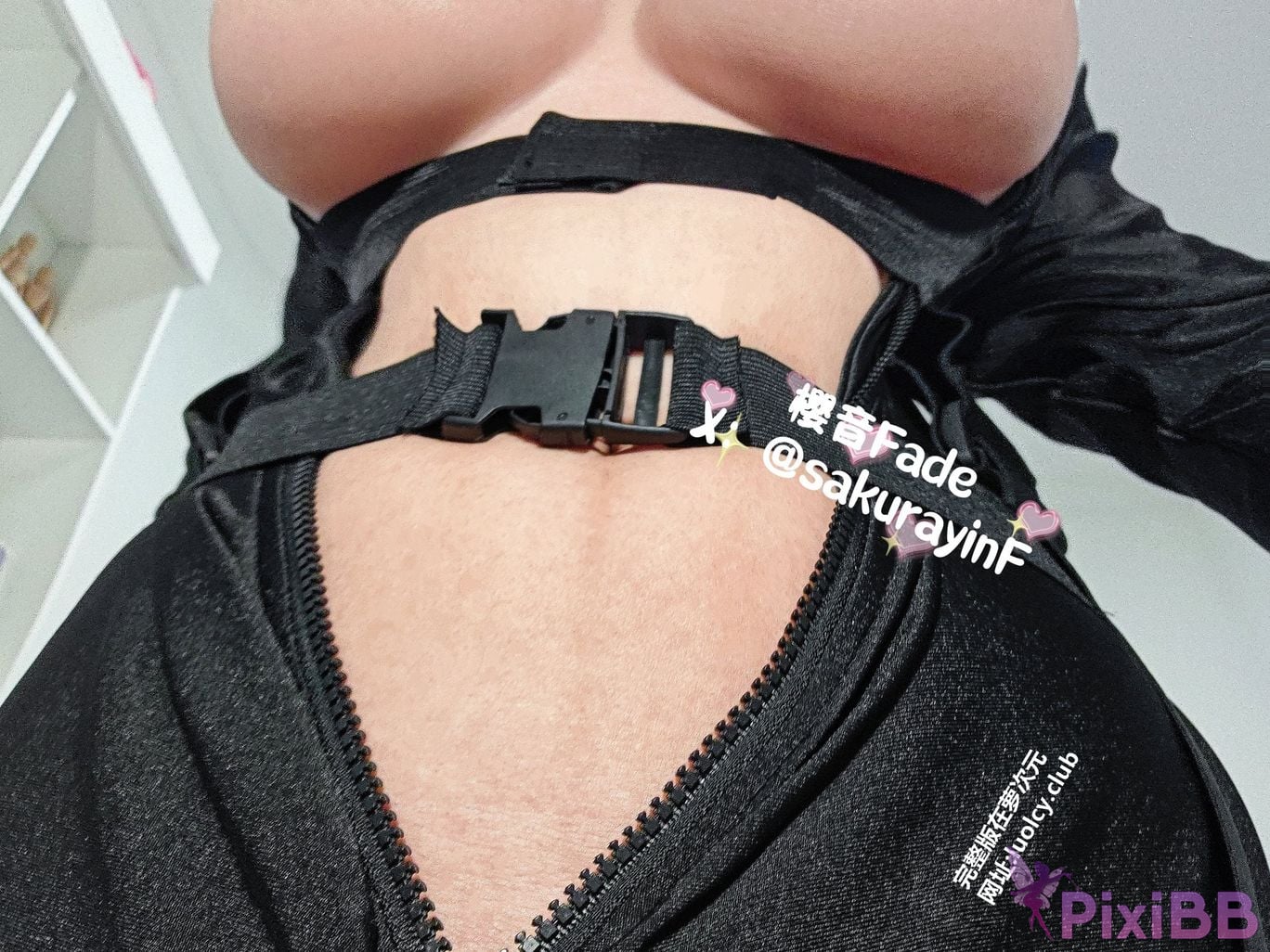 Cosplayer sakurayinF Yingyin Fade Top Big Boobs Welfare Girl PixiBB.COM 238