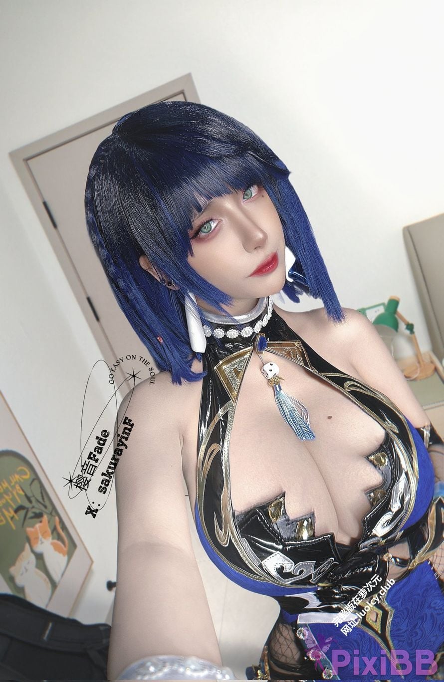 Cosplayer sakurayinF Yingyin Fade Top Big Boobs Welfare Girl PixiBB.COM 339