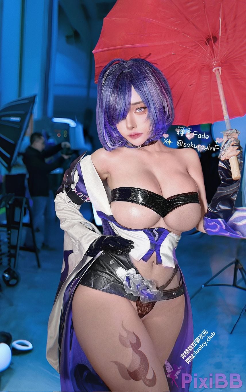 Cosplayer sakurayinF Yingyin Fade Top Big Boobs Welfare Girl PixiBB.COM 380