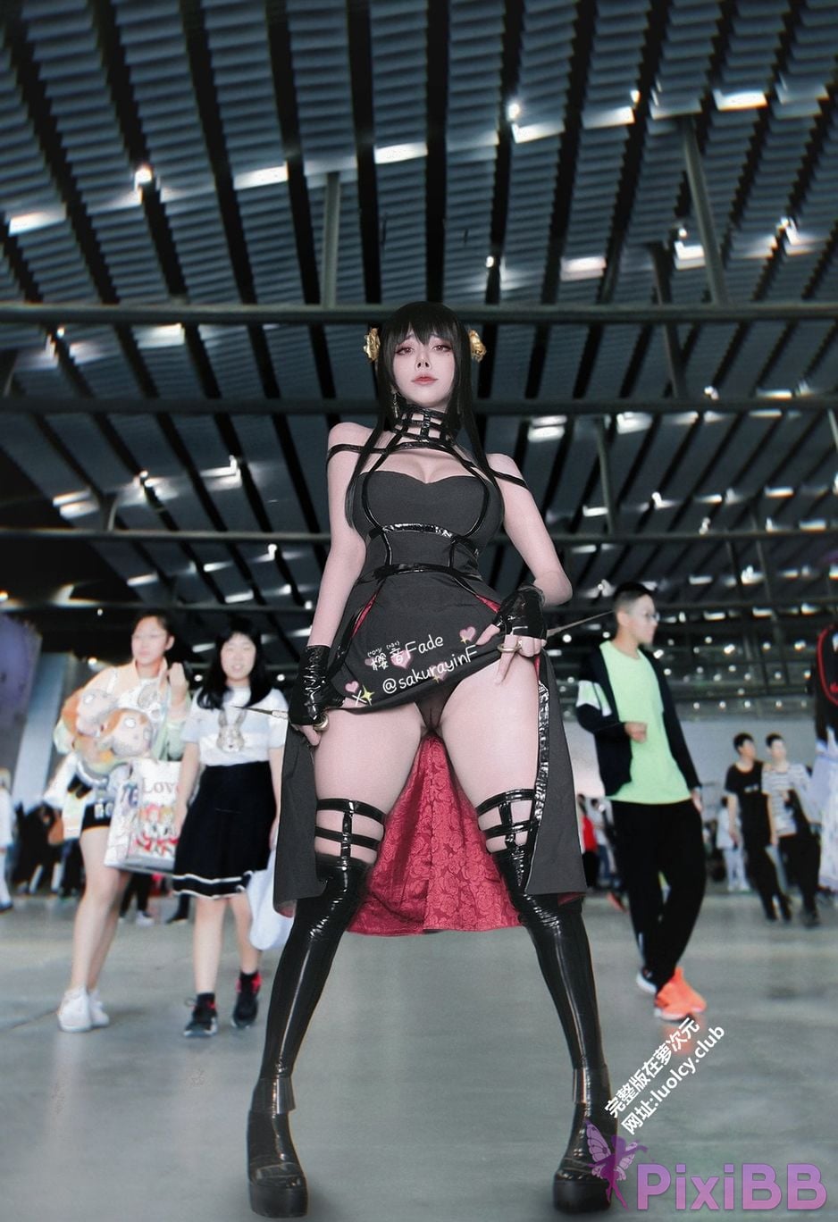 Cosplayer sakurayinF Yingyin Fade Top Big Boobs Welfare Girl PixiBB.COM 402