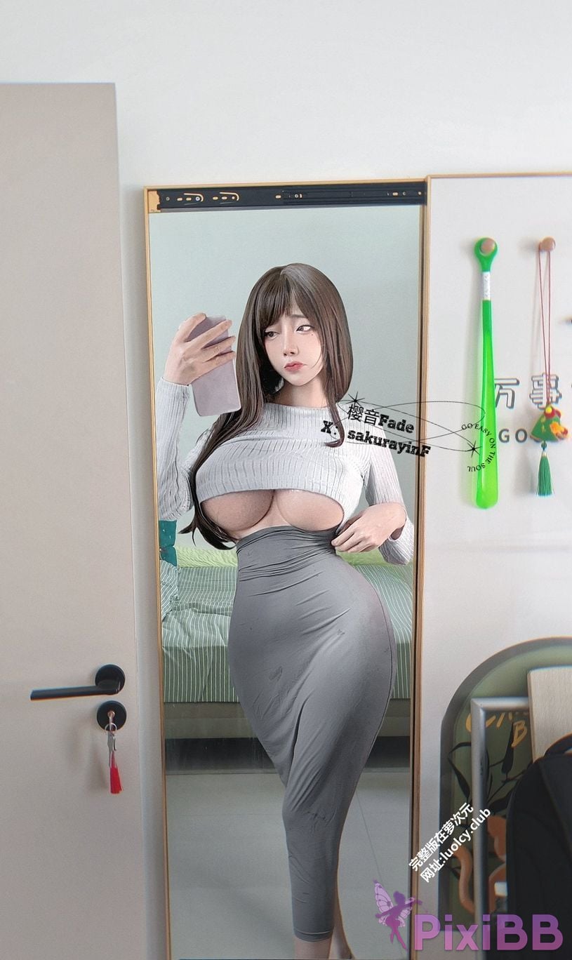 Cosplayer sakurayinF Yingyin Fade Top Big Boobs Welfare Girl PixiBB.COM 422