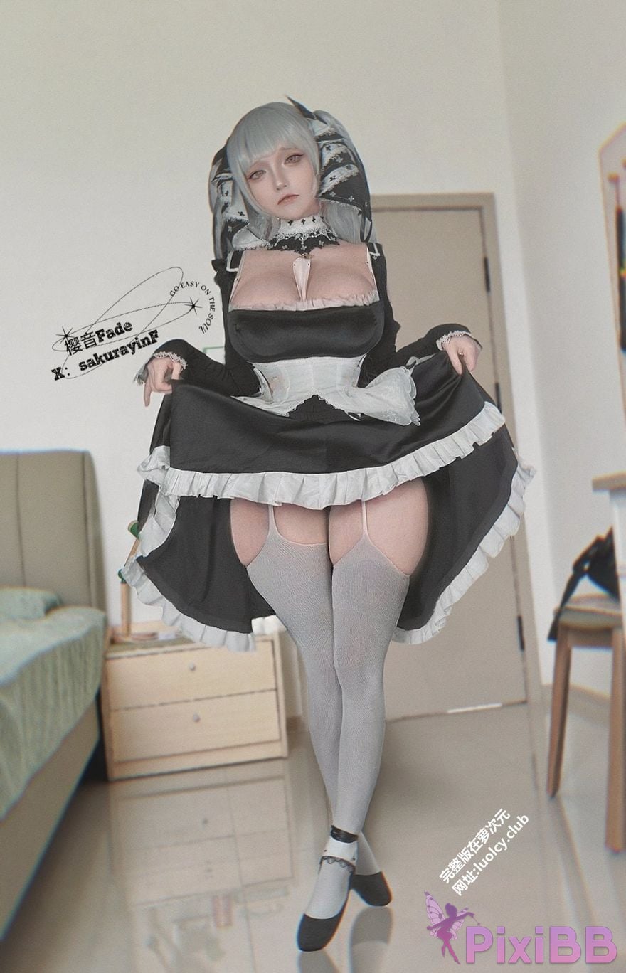 Cosplayer sakurayinF Yingyin Fade Top Big Boobs Welfare Girl PixiBB.COM 458