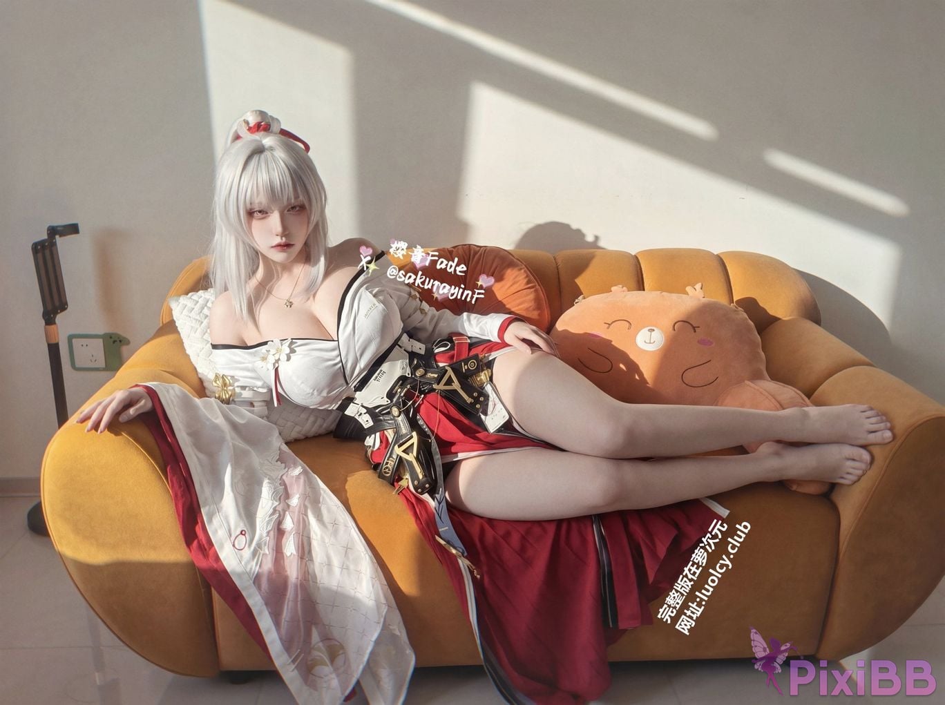 Cosplayer sakurayinF Yingyin Fade Top Big Boobs Welfare Girl PixiBB.COM 467