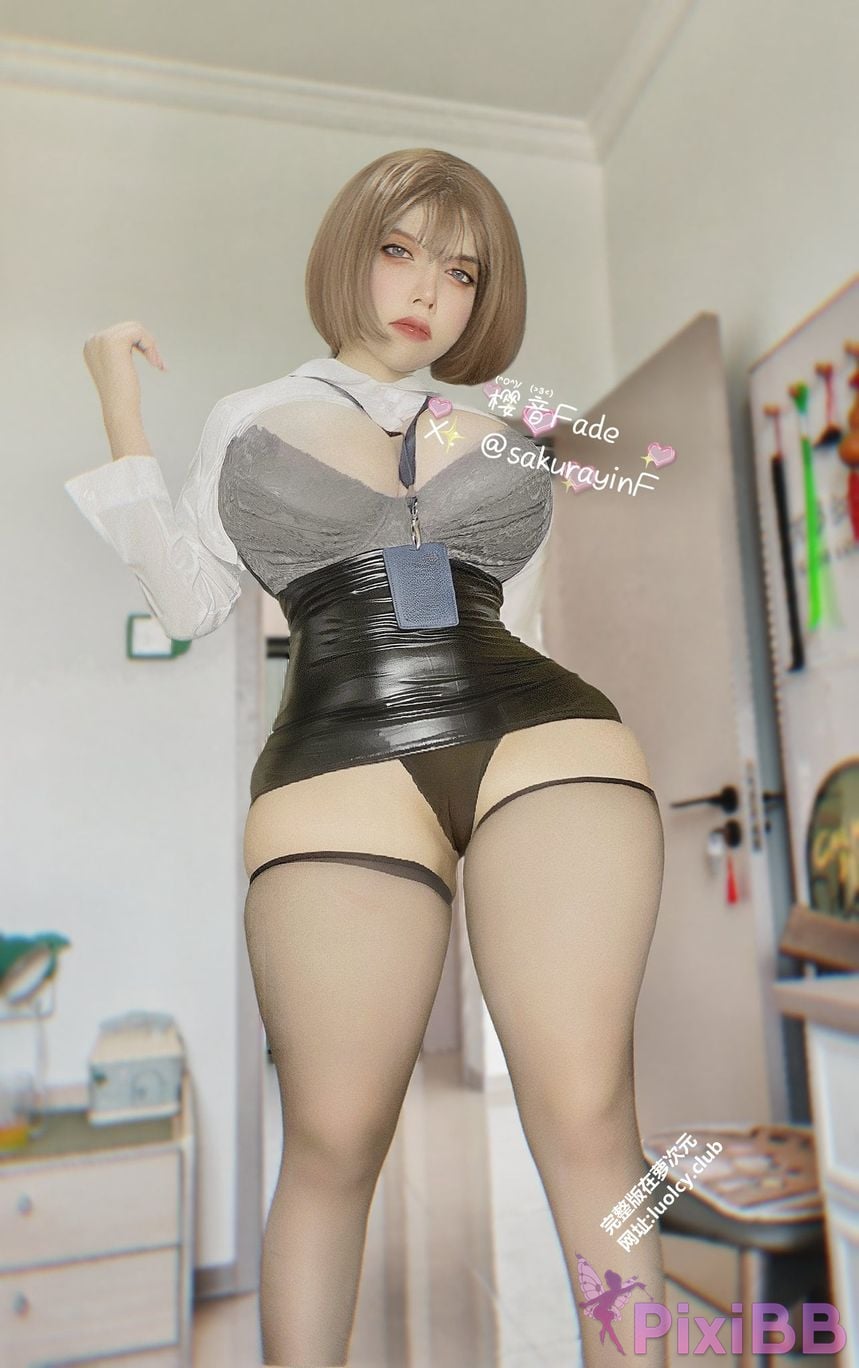 Cosplayer sakurayinF Yingyin Fade Top Big Boobs Welfare Girl PixiBB.COM 468
